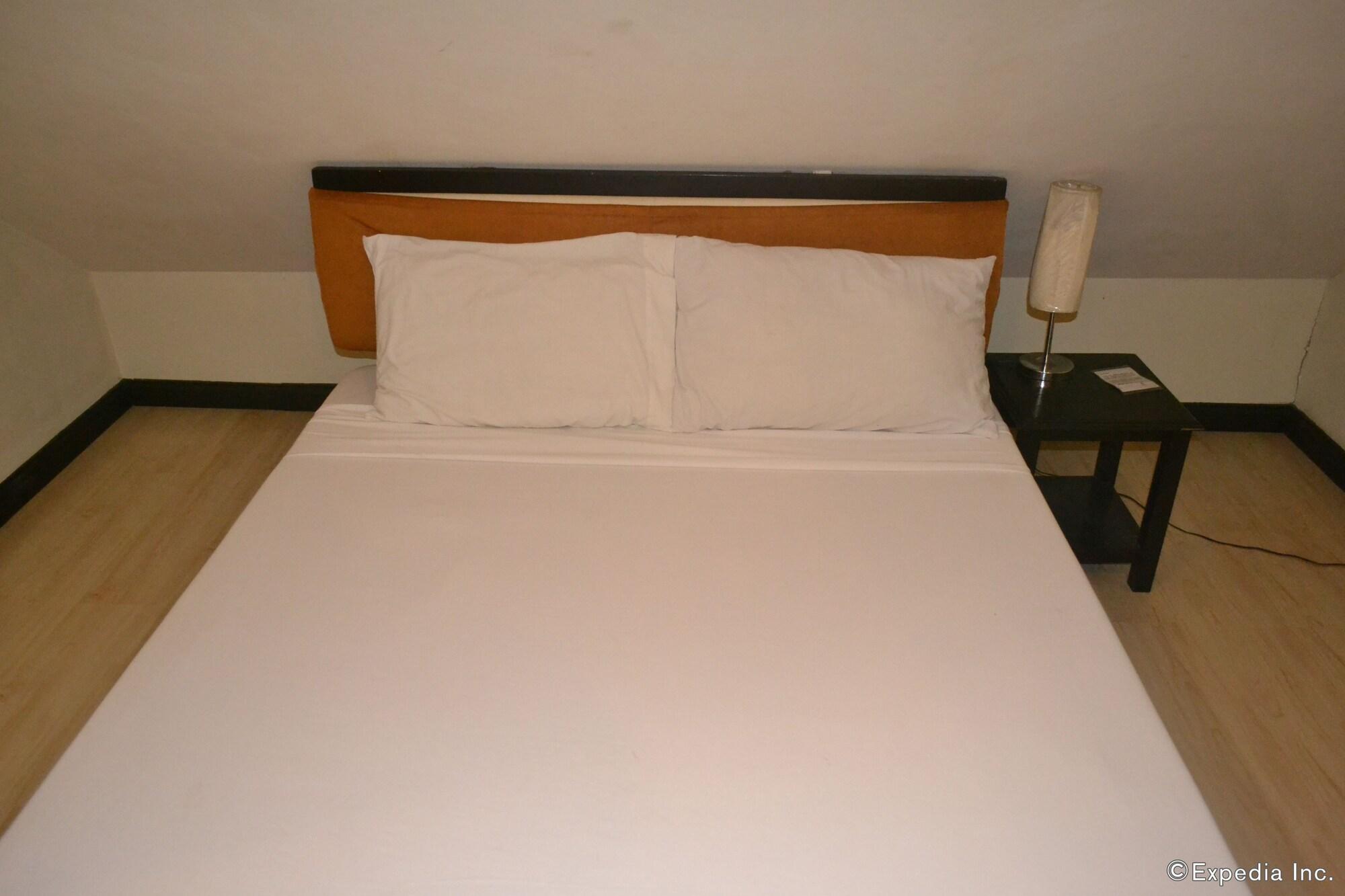 Lancaster Hotel Cebu Lapu-Lapu City Kültér fotó