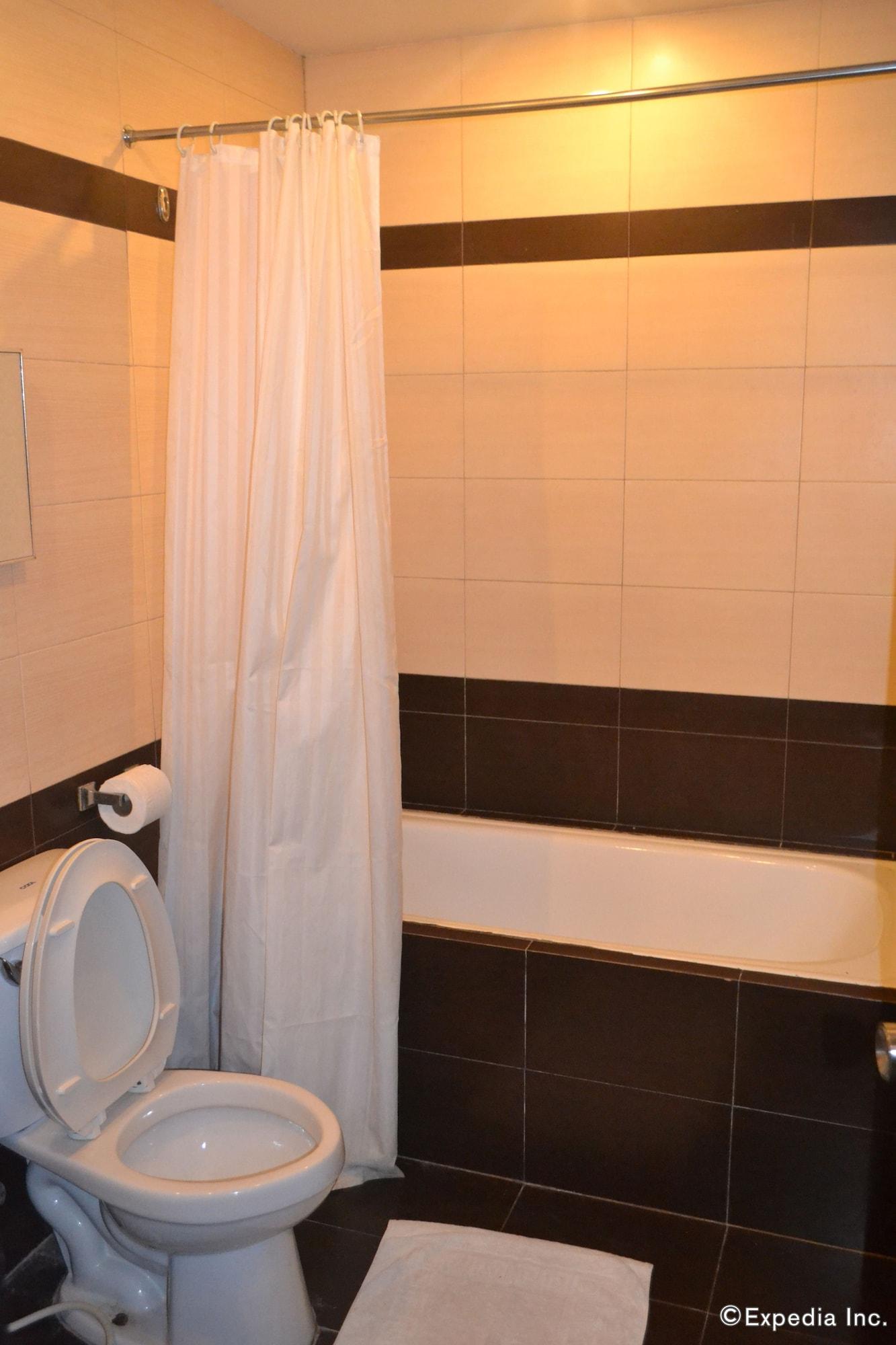Lancaster Hotel Cebu Lapu-Lapu City Kültér fotó