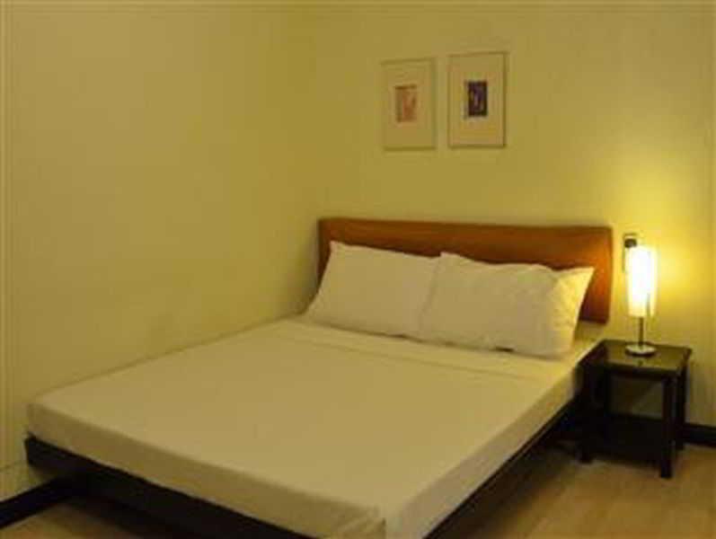 Lancaster Hotel Cebu Lapu-Lapu City Kültér fotó