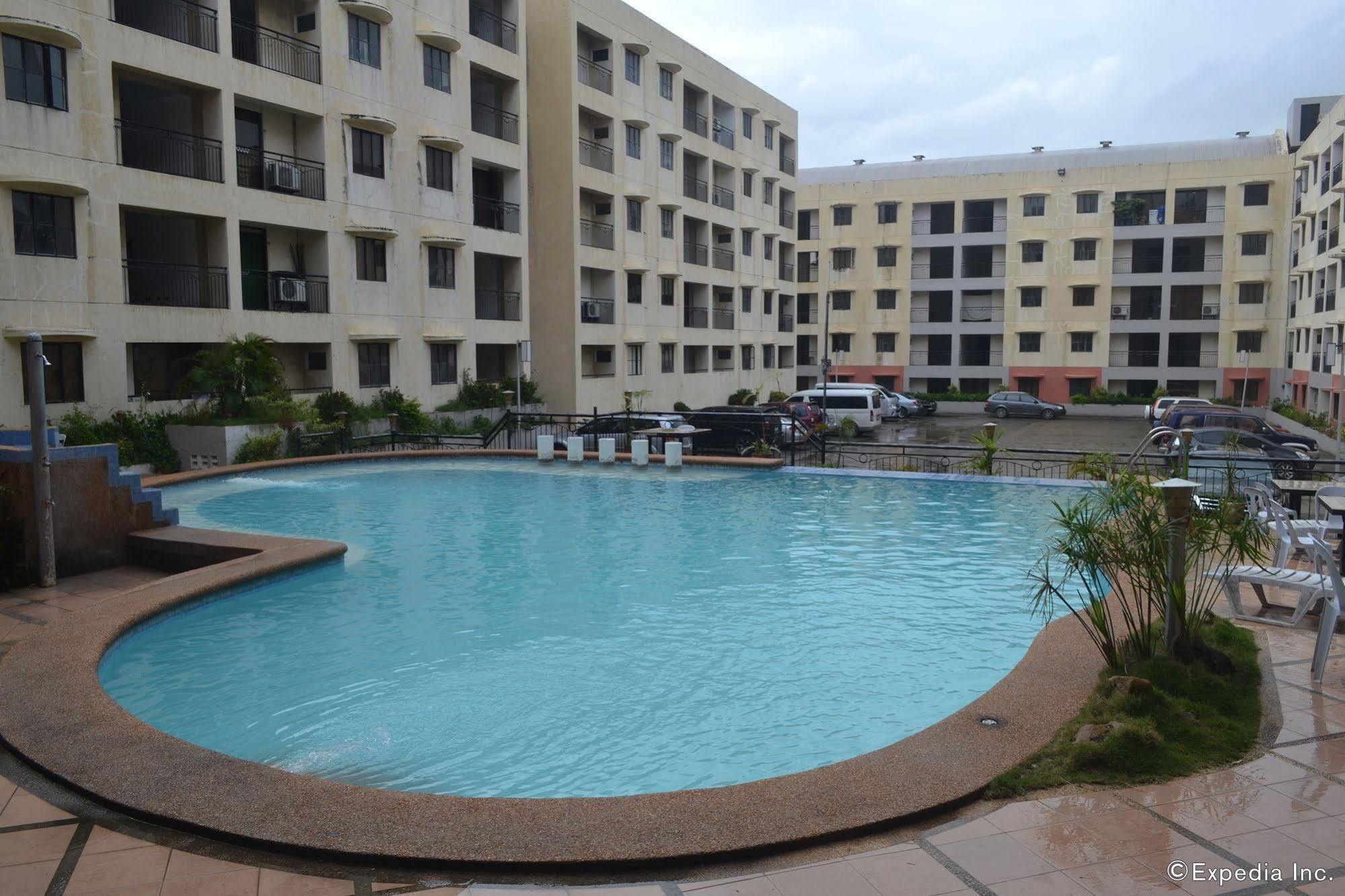 Lancaster Hotel Cebu Lapu-Lapu City Kültér fotó